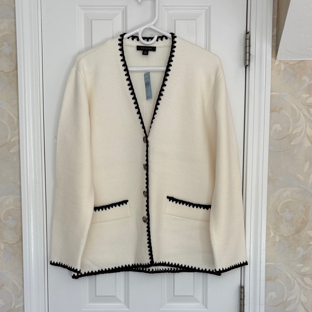 Ann Taylor Ivory Cardigan with Black Edged Detailing. NWT